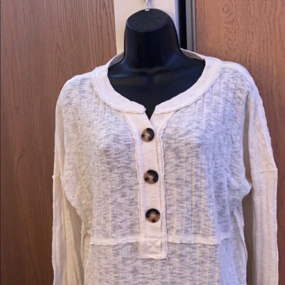 Maurice’s thin knit pull over sweater